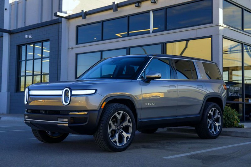 Rivian truck sitting next to a building ater collision repair at Alioto’s Atuo Body San Francisco Rivian-truck-sitting-next-to-a-building-ater-collision-repair-at-Aliotos-Atuo-Body-San-Francisco